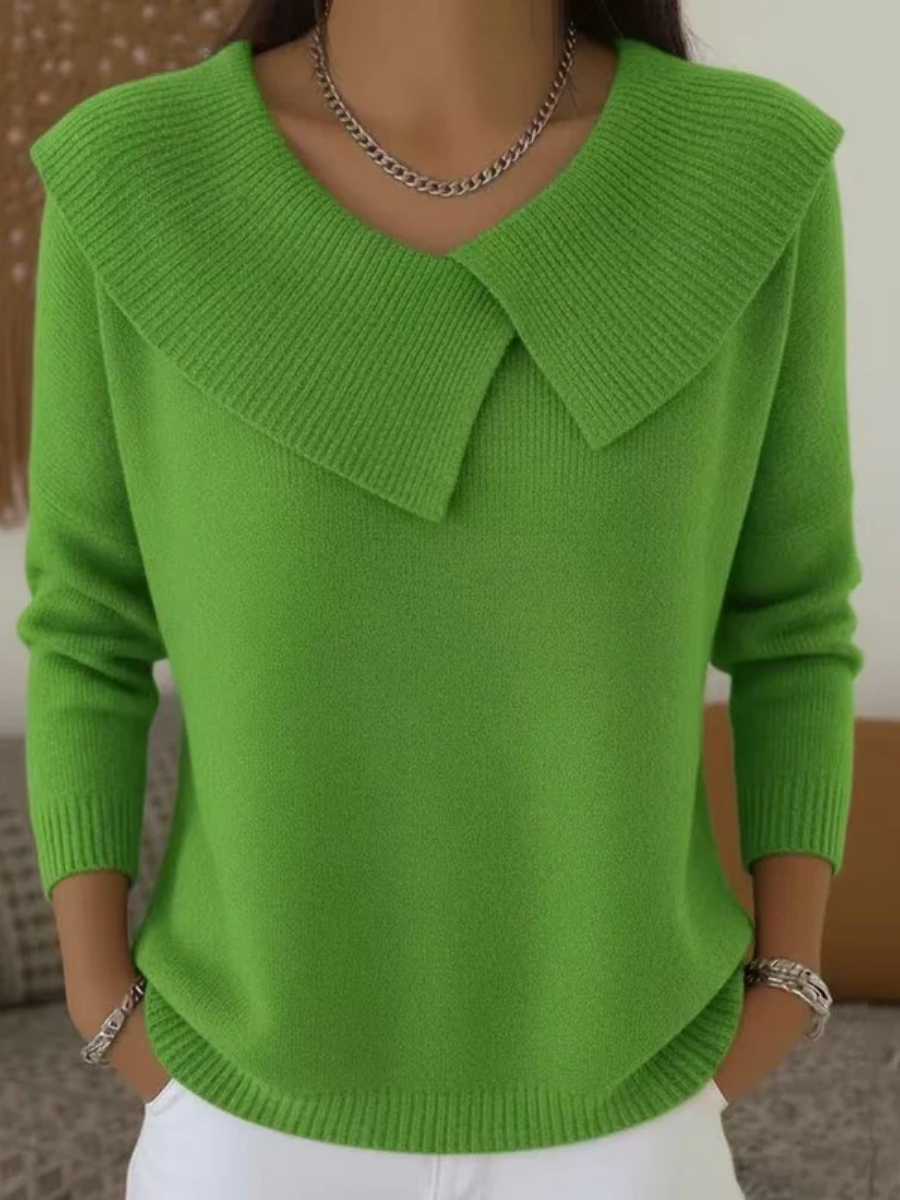 Lucia - Warm Sweater with Soft Collar
