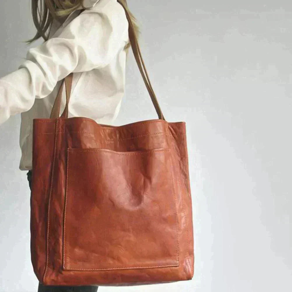 Lorena - Modern and elegant leather bag