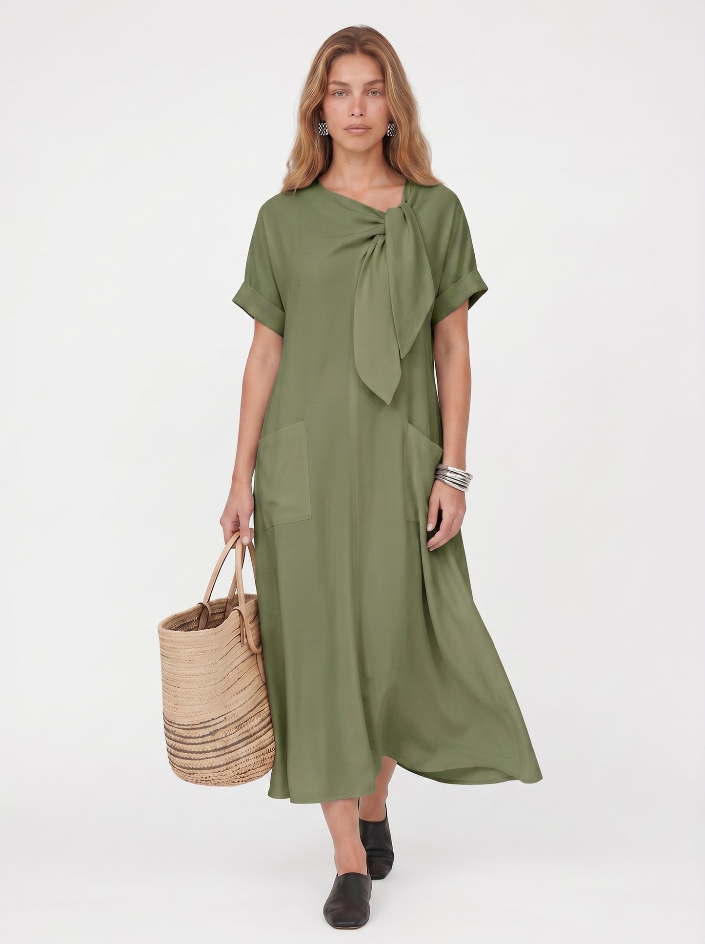 Vera | Effortless Flowy Maxi Dress with Bow Neckline & Front Pockets — Green_front