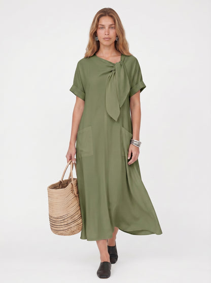 Vera | Effortless Flowy Maxi Dress with Bow Neckline & Front Pockets — Green_front